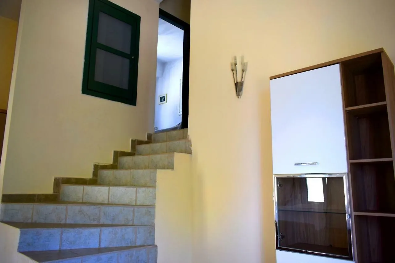 Olivelias Beachfront Hotel Apartment