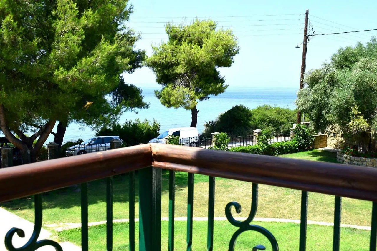Apartment Olivelias Beachfront Hotel
