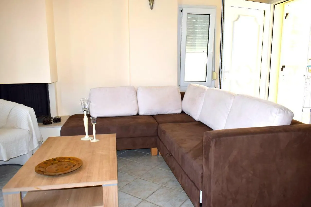 Apartment Olivelias Beachfront Hotel